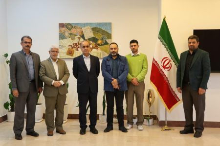 آرسن میناسیان چهره ای ماندگار در تاریخ نیکوکاری ایران است .