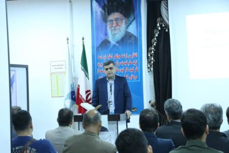 مسئولان از نظرات دانشجویان در مسائل مختلف کشور کمک بگیرند