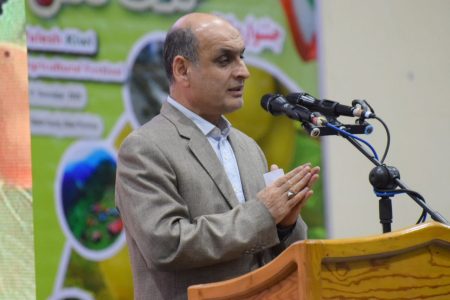 استاندار گیلان در مراسم شکرانه برداشت کیوی با اشاره به نقش کلیدی زیرساخت‌های تولید و جابه‌جایی کالا، بر لزوم توسعه هم‌زمان بخش کشاورزی و شبکه حمل‌ونقل استان تأکید کرد و گفت: مردم و باغداران محور واقعی تولید در گیلان هستند و سیاست‌گذاری‌ها باید در خدمت آنان باشد.