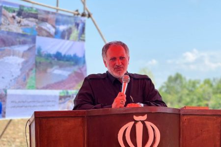 بازرس کل گیلان در آیین افتتاح پروژه ساماندهی و تثبیت بستر رودخانه گشت‌رودخان؛ آقایی: پروژه گشت‌رودخان روایتی از شکست تحریم‌ها با مدیریت جهادی است