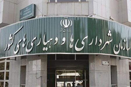 هشدار به اعضای شورا: حاشیه سازی ممنوع هرگونه جابهجایی شهرداران صرفاً از طریق وزارت کشور امکانپذیر است